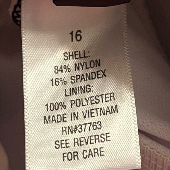 Dana Buchman Black & White Floral Halter Tankini top only (no bottoms) – Size 16 - Picture 7 of 9